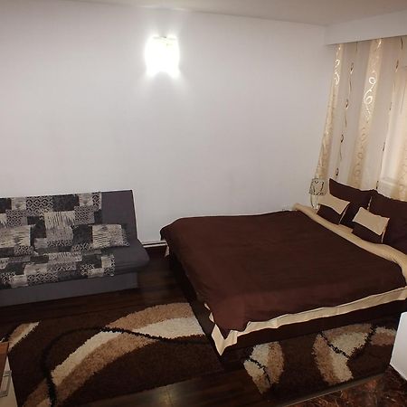 Hotel Casa Aurora Turda Habitación foto