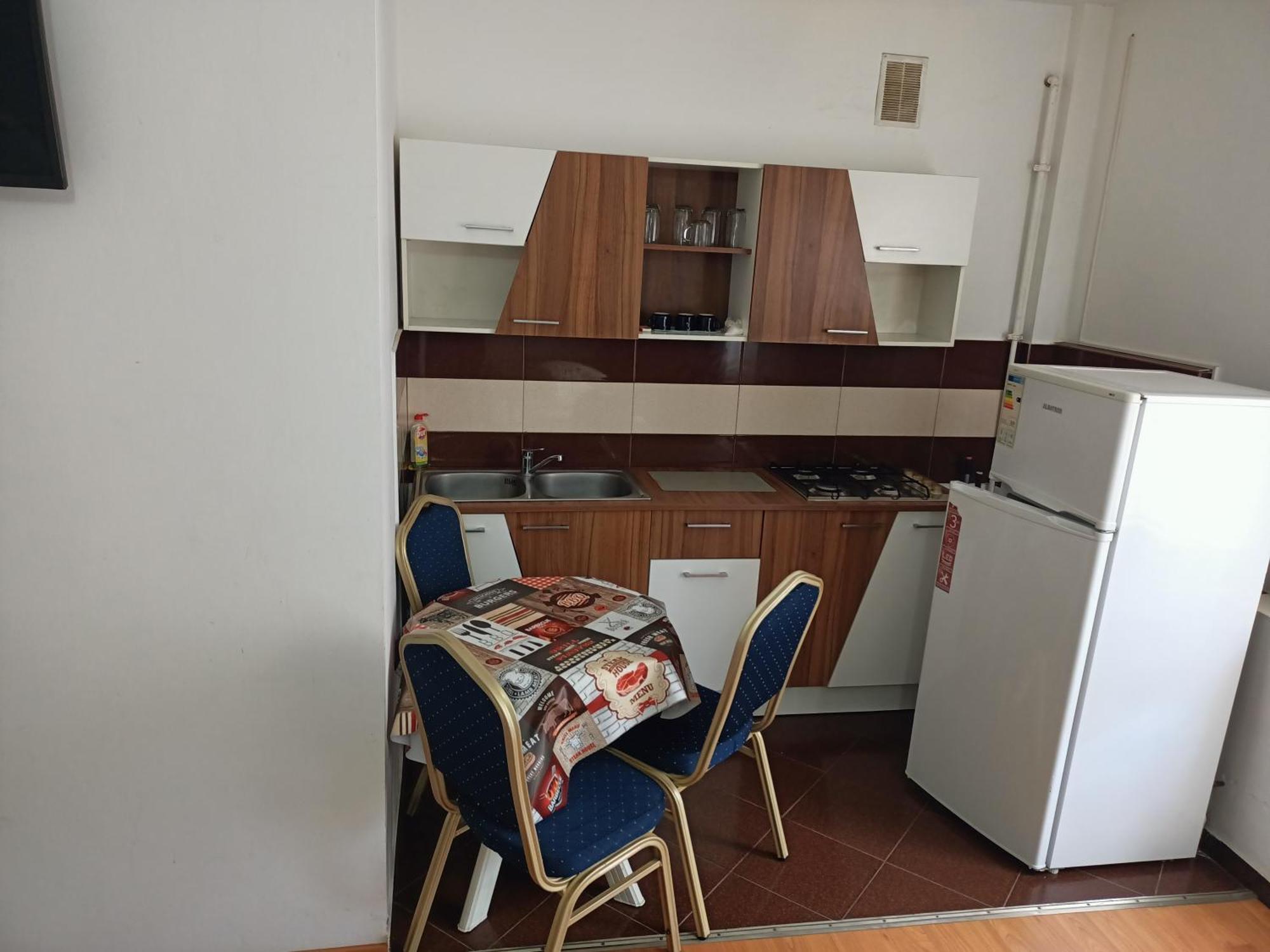 Hotel Casa Aurora Turda Habitación foto